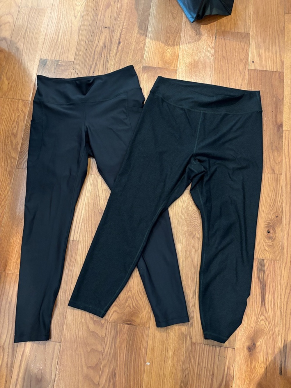 Two pair of women’s Old Navy leggings large petite